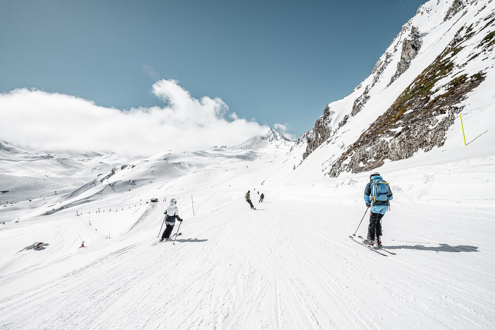 Skieurs sur piste des Arc 1950